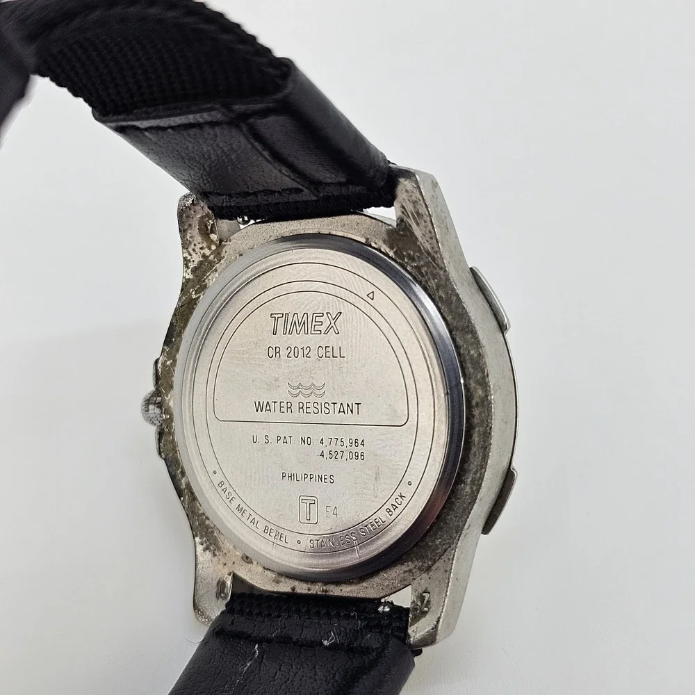 VTG Timex Men's Watch 38MM New Black Nylon Bands New Battery LIGHT‎ NOT WORKING
